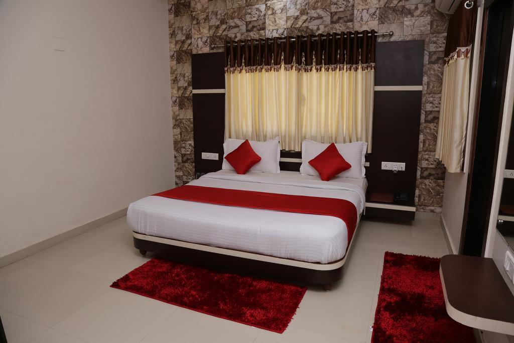 Hotel Rudra Plaza Дварка Экстерьер фото
