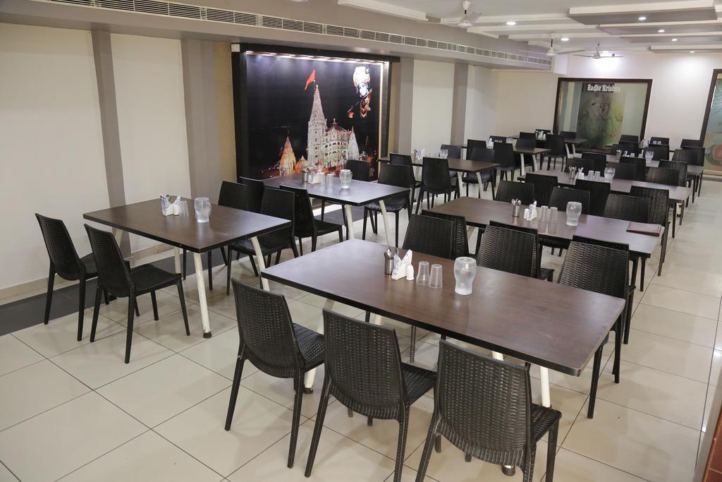Hotel Rudra Plaza Дварка Экстерьер фото