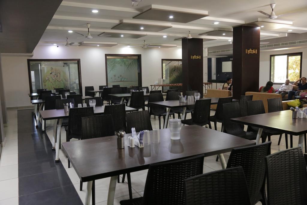Hotel Rudra Plaza Дварка Экстерьер фото